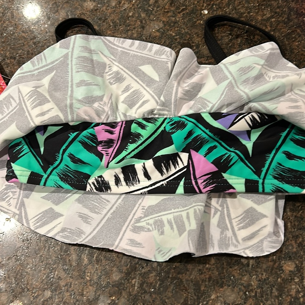 Girls bikini size 7 Kanu surf. NWT - Picture 9 of 9
